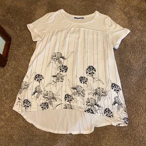 Floral Print White Tunic Top Apt 9